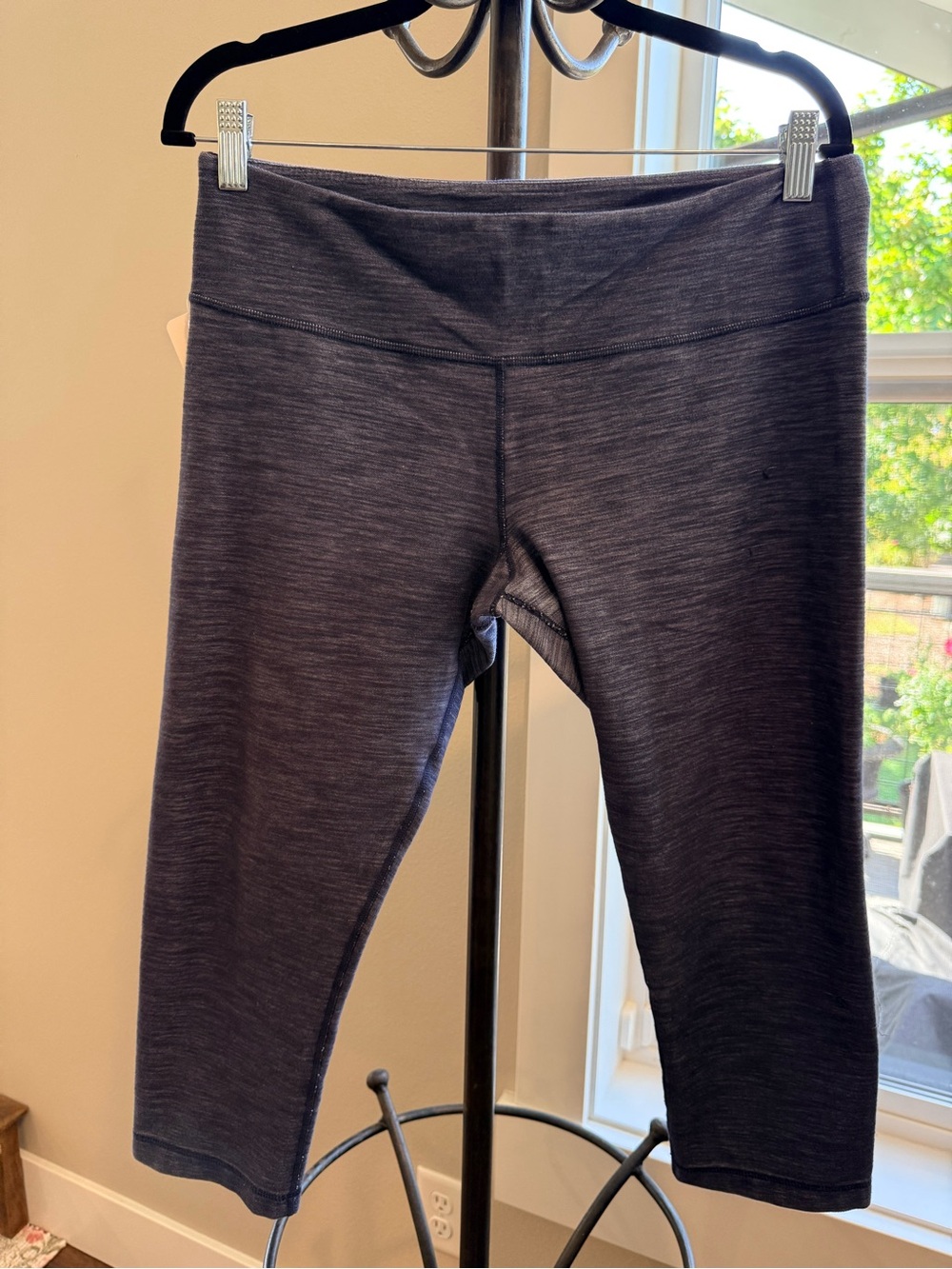 Kids Dark Gray Capri Leggings